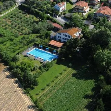 B&B Da Pio 4* Pietrasanta