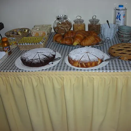 Da Pio Bed & Breakfast Pietrasanta