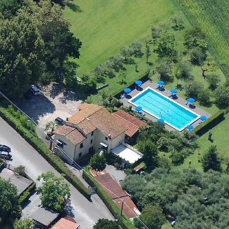 Da Pio Bed & Breakfast 3*