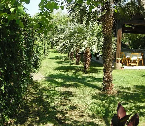 לינה וארוחת בוקר Da Pio 4*